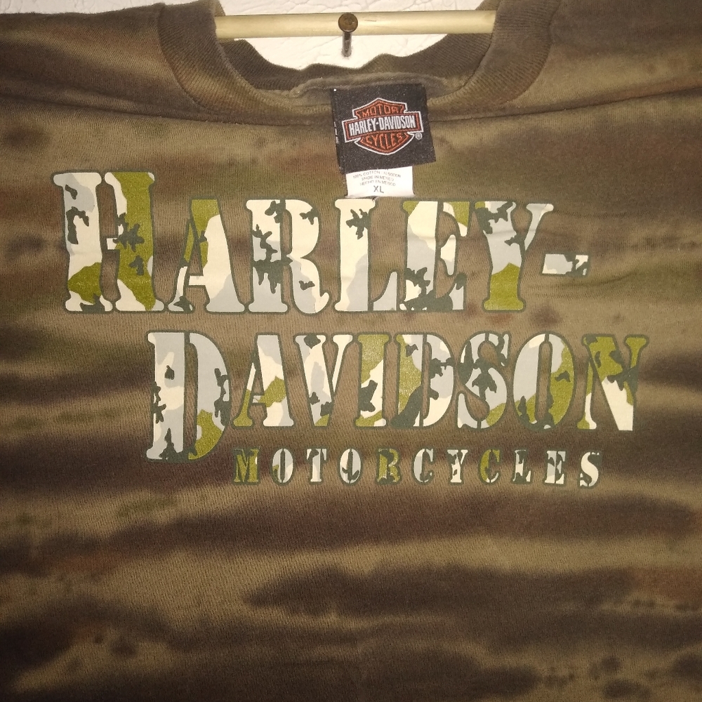 Harley-Davidson tie dye t-shirt.